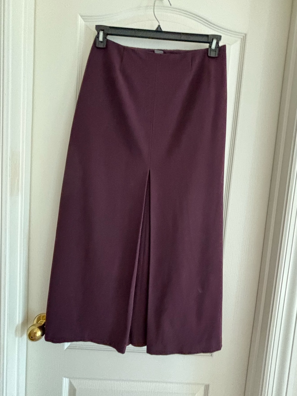 Relativity sz 8 purple skirt center pleat, academia librarian poet classic prep